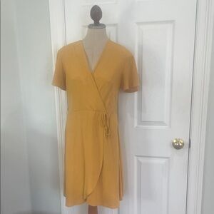 Monteau linen Mustard Short Sleeve Dress women’s size L